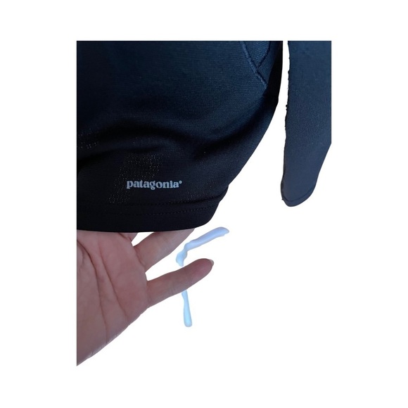 Patagonia Black Capilene Base Layer Top Size Medium - Picture 5 of 6
